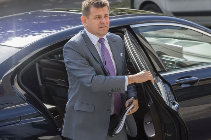 Ilustračný obrázok k článku Ktorí ministri vlani zarobili najviac? Darilo sa Sólymosovi a Druckerovi