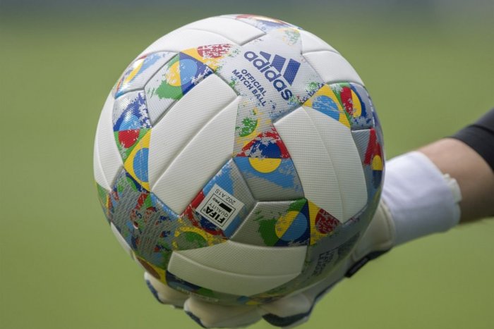 Ilustračný obrázok k článku SVET O SLOVENSKU: Chystajú sa k nám africké futbalistky